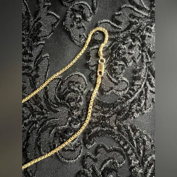 Jaxxon- Round Box Chain 2.5mm  22” - Picture 3 of 4